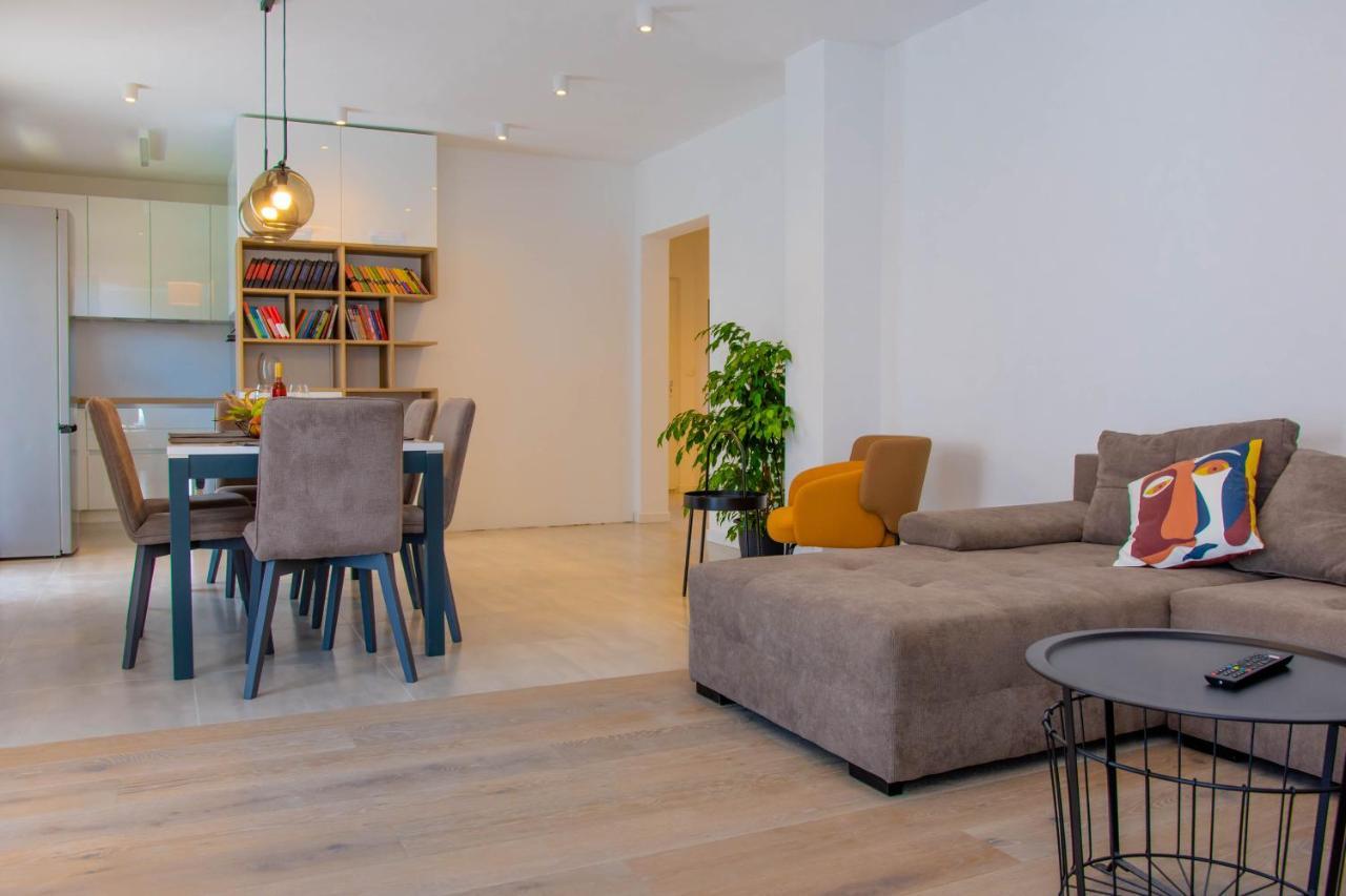 Apartment Ana Kaštela エクステリア 写真
