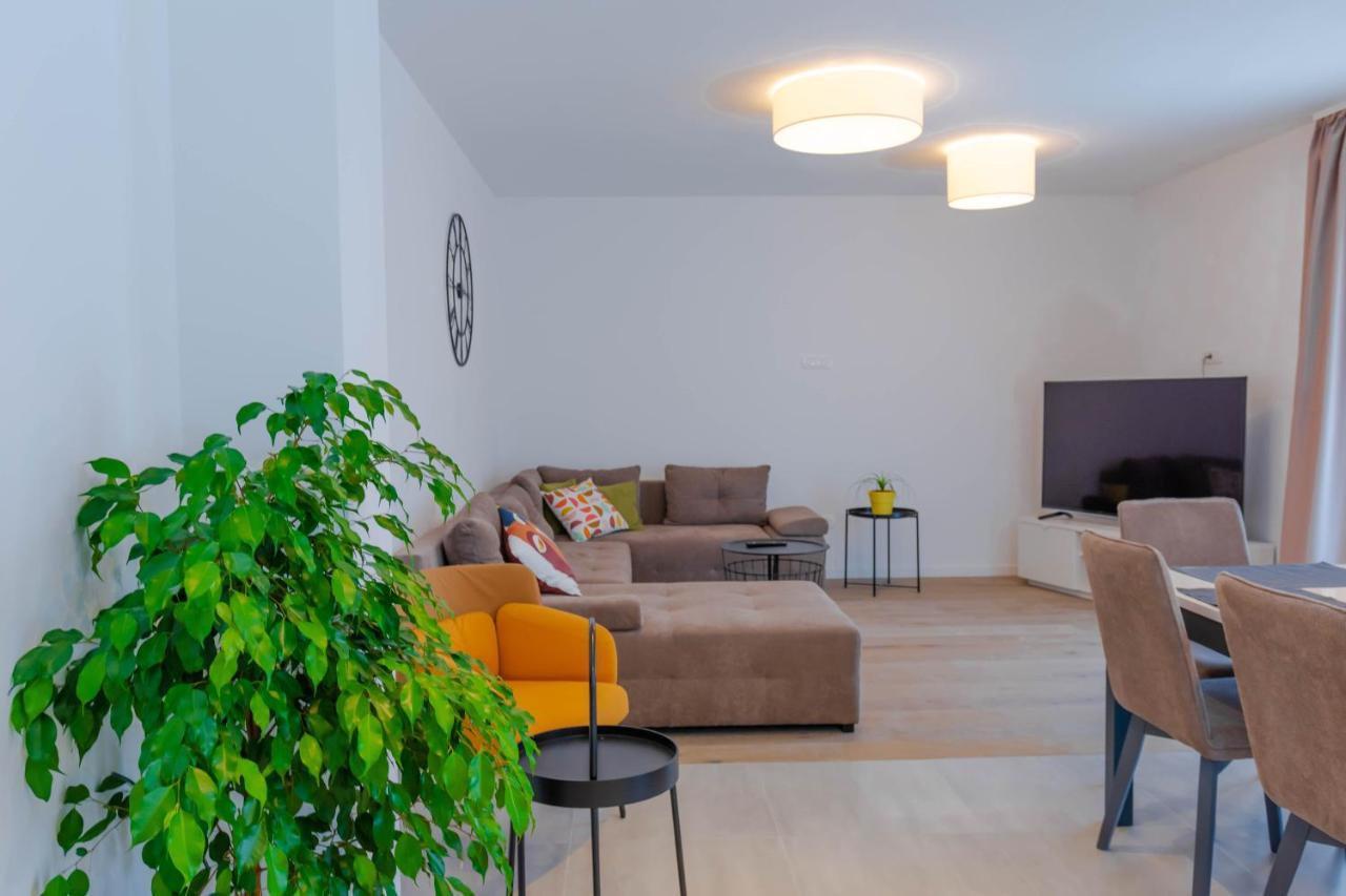 Apartment Ana Kaštela エクステリア 写真