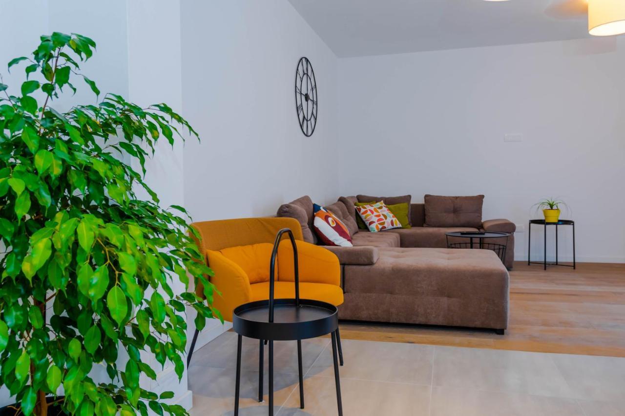 Apartment Ana Kaštela エクステリア 写真